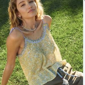 Xl American eagle dainty floral cottage core boho tank top yellow blue